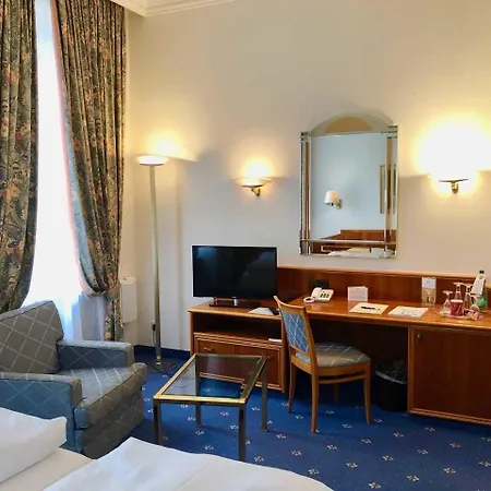 Hotel Bayerischer Hof 4*