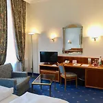 Hotel Bayerischer Hof 4*