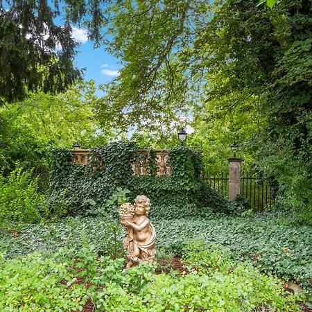 Bayerischer Hof Hotel Dresden