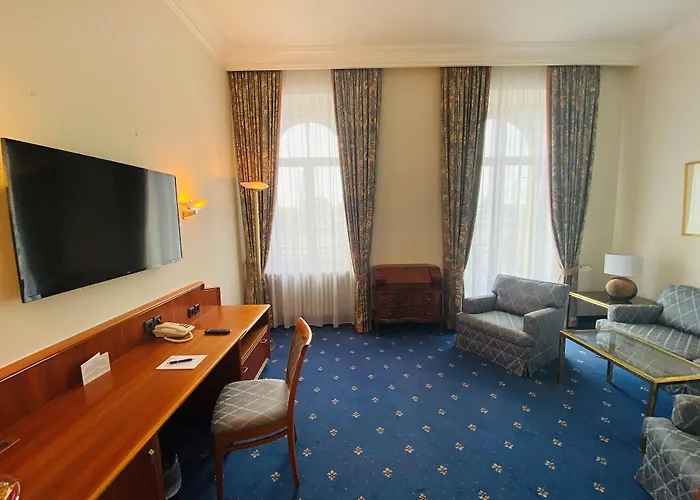 Bayerischer Hof فندق دريسدن