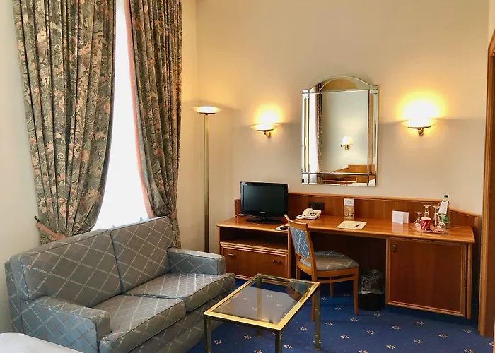 Bayerischer Hof فندق دريسدن