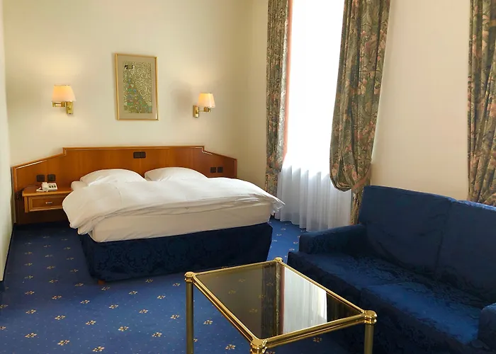 Bayerischer Hof فندق دريسدن