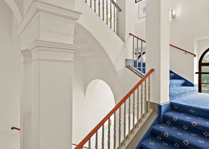 Bayerischer Hof فندق