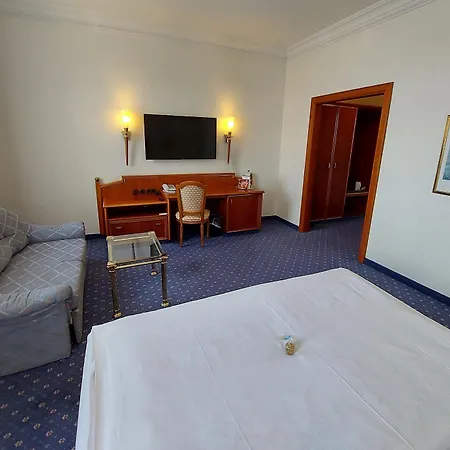 Hotel Bayerischer Hof