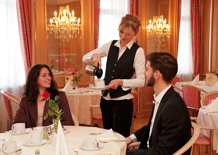 Bayerischer Hof Ξενοδοχείο 4*