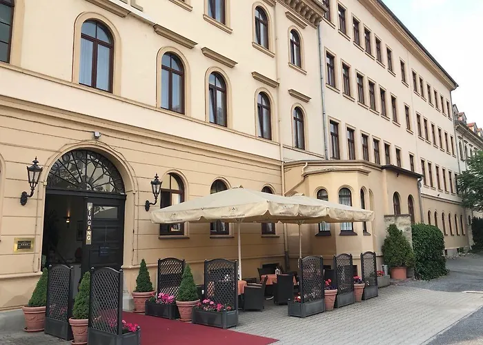 Bayerischer Hof Ξενοδοχείο 4*